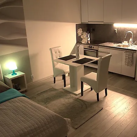 Centrum Number 8 * פופראד